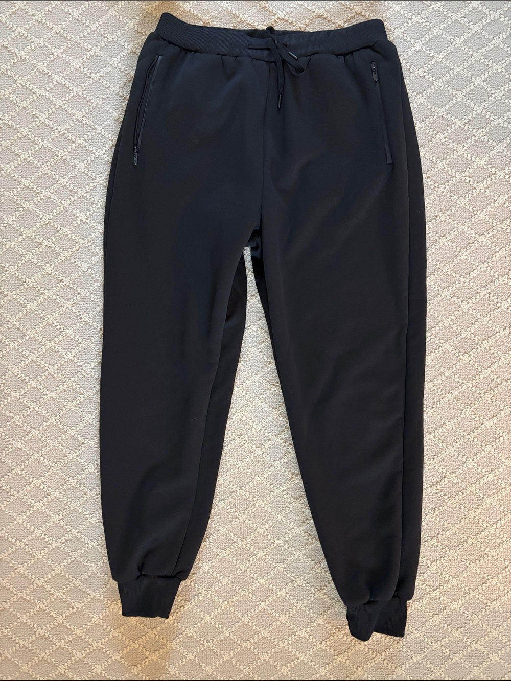 NWOT Black Fleece-lined Drawstring Joggers